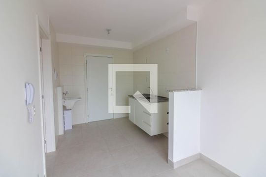 Sala de apartamento para alugar com 1 quarto, 31m² em Vila das Belezas, São Paulo