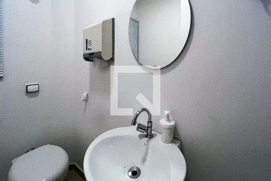 Lavabo de casa à venda com 3 quartos, 100m² em Planalto Paulista, São Paulo