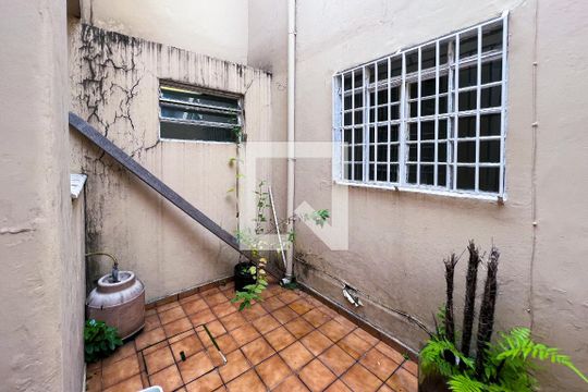 Pátio de casa à venda com 3 quartos, 100m² em Planalto Paulista, São Paulo