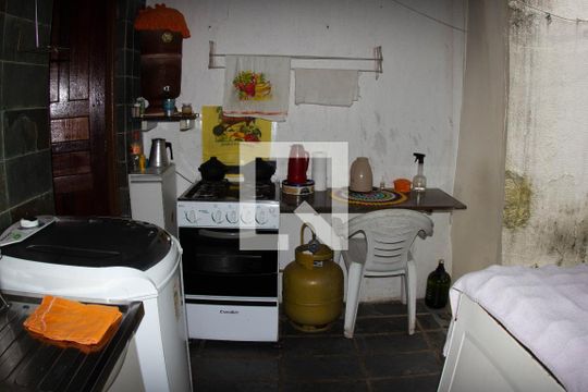 cozinha 2 de apartamento à venda com 4 quartos, 150m² em Novo Riacho, Contagem