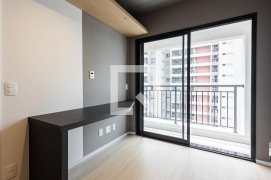 Apartamento à venda com 1 quarto, 30m² em Sumaré, São Paulo