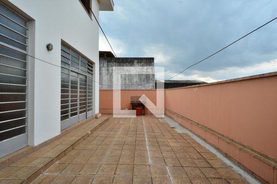 Quintal de casa à venda com 3 quartos, 386m² em Planalto Paulista, São Paulo