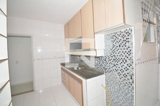 Cozinha de apartamento à venda com 2 quartos, 77m² em Irajá, Rio de Janeiro