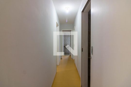 Corredor  de apartamento para alugar com 3 quartos, 90m² em Santo Amaro, São Paulo