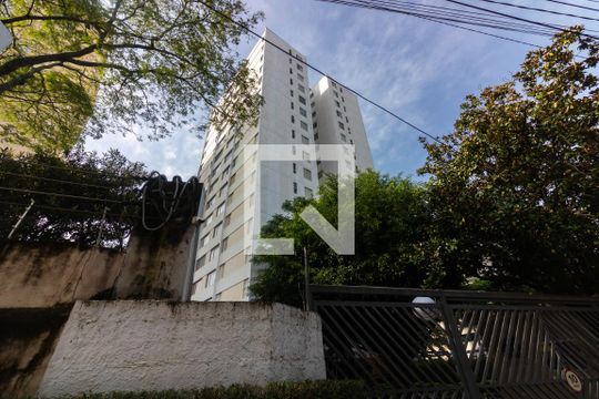 Torre de apartamento para alugar com 3 quartos, 90m² em Santo Amaro, São Paulo