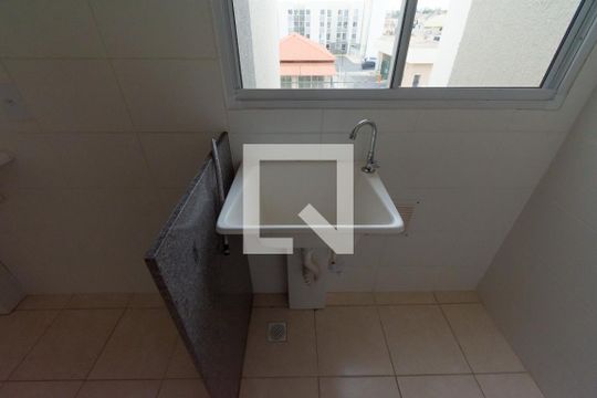 Área de Serviço de apartamento para alugar com 2 quartos, 46m² em Residencial Porto Dourado, Goiânia