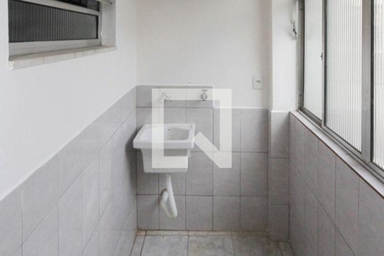 Área de Serviço de apartamento para alugar com 2 quartos, 68m² em Vila Regente Feijó, São Paulo