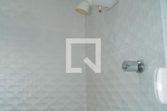 Banheiro de kitnet/studio para alugar com 1 quarto, 42m² em Vila Mariana, São Paulo