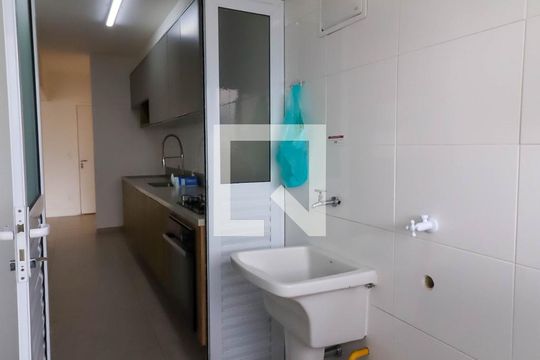 Área de Serviço de apartamento para alugar com 3 quartos, 97m² em Vila Andrade, São Paulo