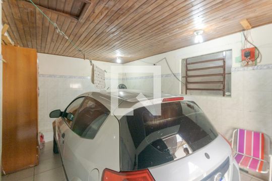 Garagem de casa à venda com 3 quartos, 300m² em Jardim Itu, Porto Alegre