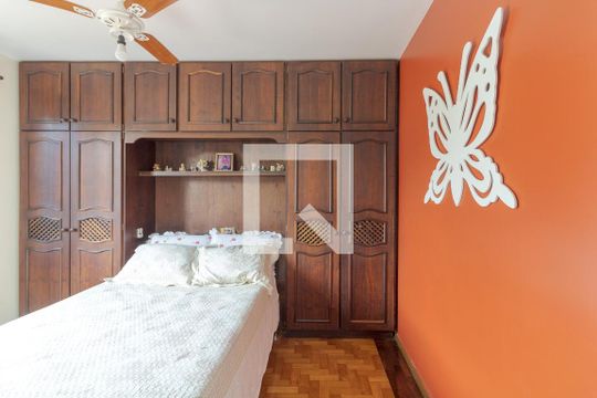 Quarto 2 de casa à venda com 3 quartos, 300m² em Jardim Itu, Porto Alegre