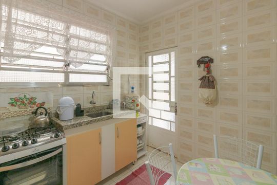Cozinha de casa à venda com 3 quartos, 300m² em Jardim Itu, Porto Alegre