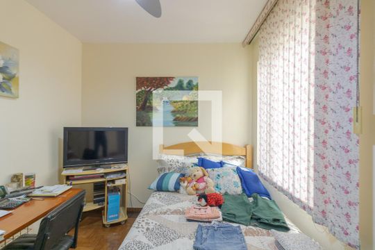 Quarto 1 de casa à venda com 3 quartos, 300m² em Jardim Itu, Porto Alegre