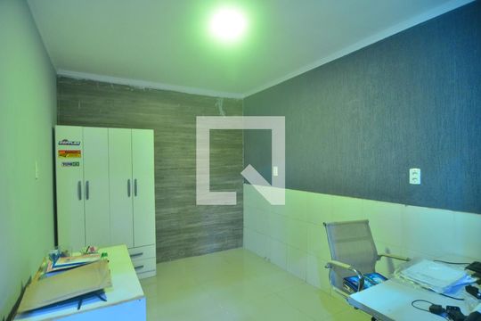 Quarto de casa à venda com 3 quartos, 264m² em Rio Branco, Canoas