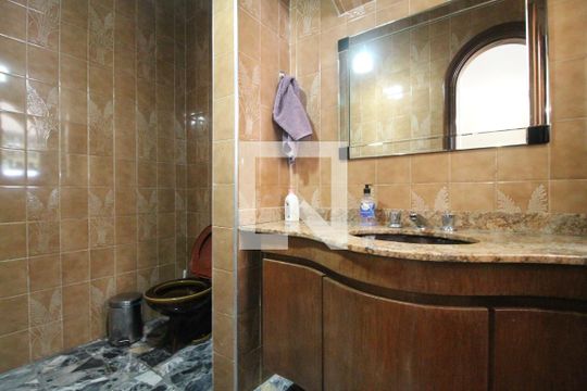 Banheiro 2 de casa à venda com 6 quartos, 400m² em Engenheiro Goulart, São Paulo