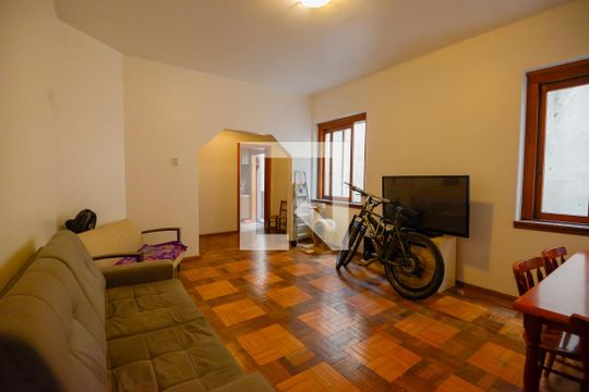 Sala de apartamento para alugar com 3 quartos, 138m² em Farroupilha, Porto Alegre