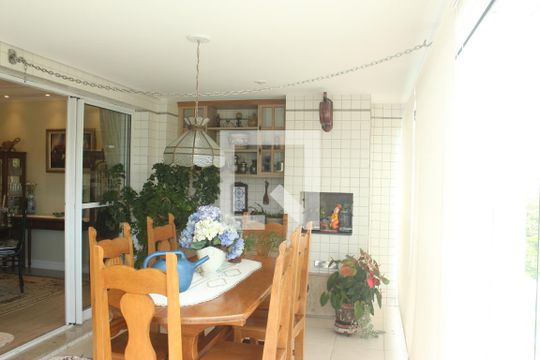 Sacada de apartamento à venda com 4 quartos, 137m² em Jurubatuba, São Paulo