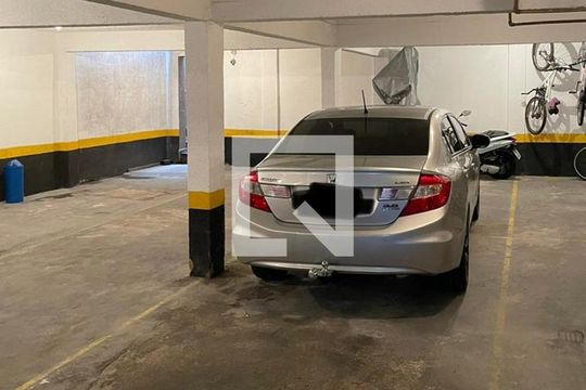 Área comum - Estacionamento de casa de condomínio para alugar com 3 quartos, 90m² em Jardim Santa Cruz (campo Grande), São Paulo