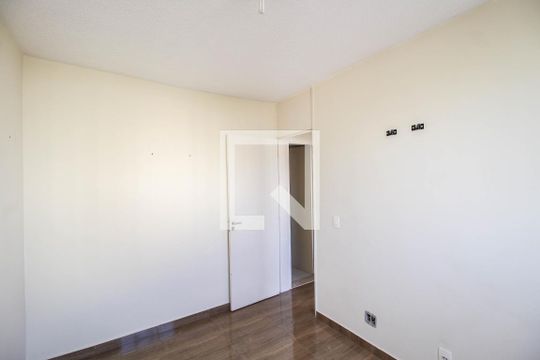 Quarto 1 de apartamento para alugar com 2 quartos, 46m² em Centro, Belford Roxo