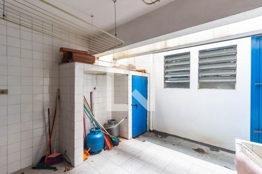Área de Serviço de casa para alugar com 3 quartos, 250m² em Cidade São Francisco, São Paulo
