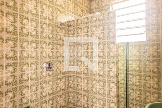 Banheiro de casa para alugar com 3 quartos, 250m² em Cidade São Francisco, São Paulo