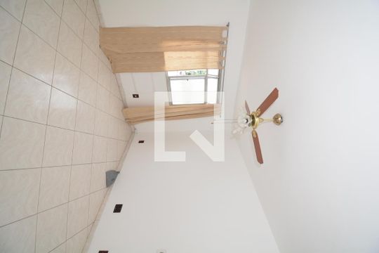 Sala de apartamento à venda com 2 quartos, 58m² em Váz Lobo, Rio de Janeiro