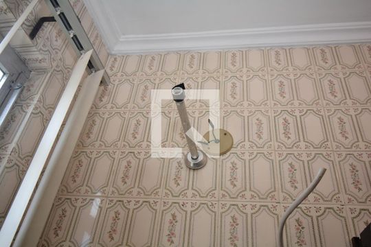 Banheiro de apartamento à venda com 2 quartos, 58m² em Váz Lobo, Rio de Janeiro