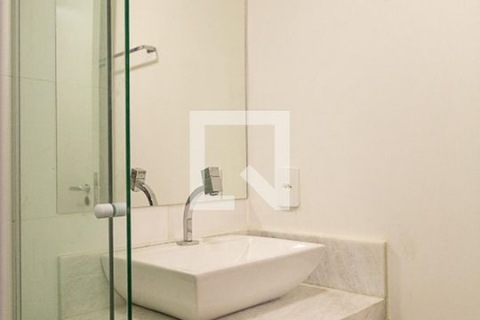 Banheiro de apartamento para alugar com 2 quartos, 37m² em Vila Parque Jabaquara, São Paulo