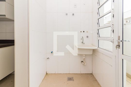Area de Serviço de casa para alugar com 4 quartos, 170m² em Aberta dos Morros, Porto Alegre