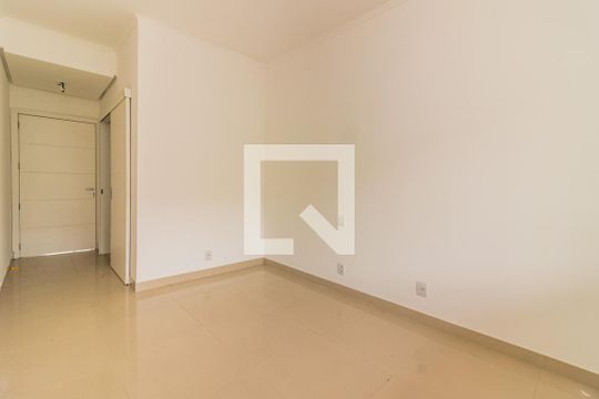 Dormitório de casa à venda com 4 quartos, 170m² em Aberta dos Morros, Porto Alegre