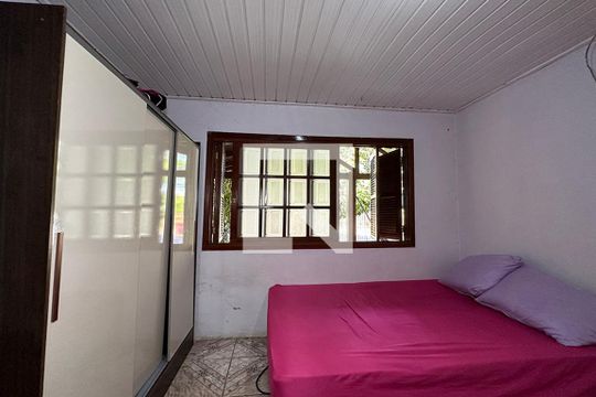 Quarto 1  de casa para alugar com 3 quartos, 120m² em Scharlau, São Leopoldo