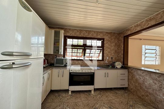 Cozinha de casa para alugar com 3 quartos, 120m² em Scharlau, São Leopoldo
