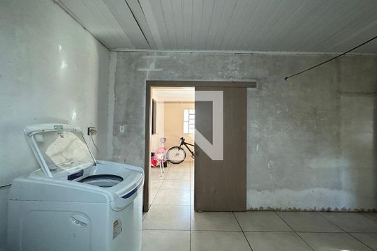 Lavanderia de casa para alugar com 3 quartos, 120m² em Scharlau, São Leopoldo
