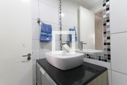 Banheiro social de apartamento à venda com 2 quartos, 53m² em Engenho de Dentro, Rio de Janeiro