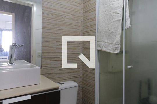 Banheiro social de apartamento à venda com 2 quartos, 53m² em Engenho de Dentro, Rio de Janeiro