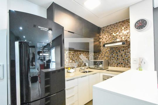 Cozinha de apartamento à venda com 1 quarto, 40m² em Brooklin Paulista, São Paulo