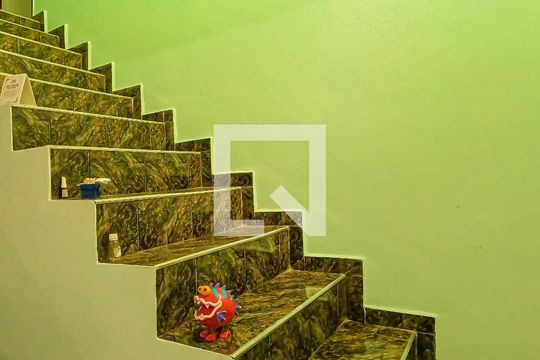 Sala de casa à venda com 3 quartos, 174m² em Jardim Flor da Montanha, Guarulhos