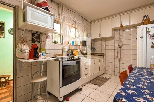 Cozinha de casa à venda com 3 quartos, 174m² em Jardim Flor da Montanha, Guarulhos