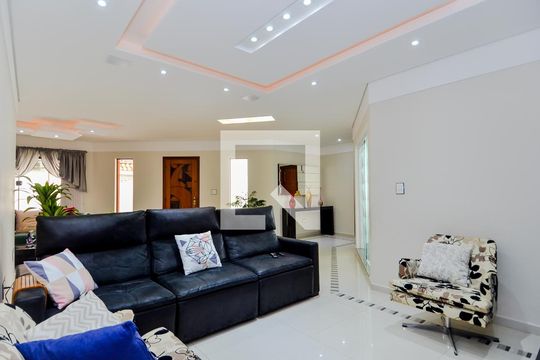 Sala de casa à venda com 3 quartos, 261m² em Vila Bremen, Guarulhos