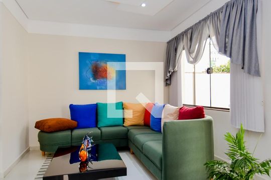 Sala de casa à venda com 3 quartos, 261m² em Vila Bremen, Guarulhos
