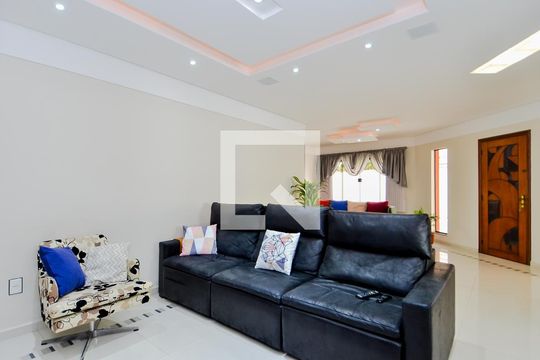 Sala de casa à venda com 3 quartos, 261m² em Vila Bremen, Guarulhos