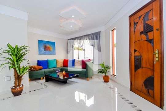Sala de casa à venda com 3 quartos, 261m² em Vila Bremen, Guarulhos