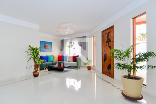 Sala de casa à venda com 3 quartos, 261m² em Vila Bremen, Guarulhos