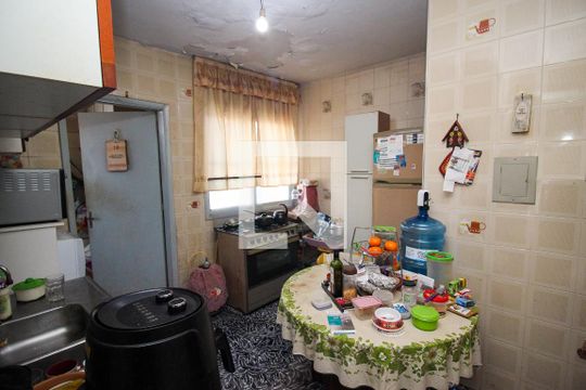 Cozinha de apartamento à venda com 3 quartos, 120m² em Farroupilha, Porto Alegre