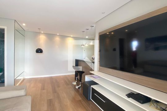 Sala de apartamento à venda com 2 quartos, 69m² em Jardim Iracema, Barueri