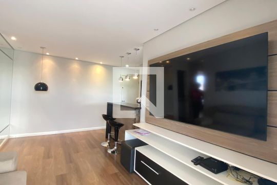Sala de apartamento à venda com 2 quartos, 69m² em Jardim Iracema, Barueri