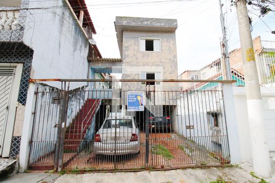 Fachada de casa à venda com 2 quartos, 200m² em Parque Esmeralda, São Paulo