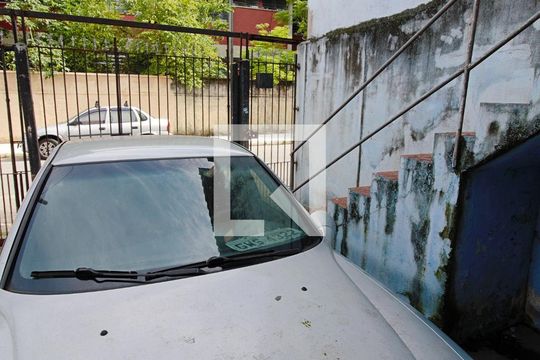 Garagem de casa à venda com 2 quartos, 200m² em Parque Esmeralda, São Paulo