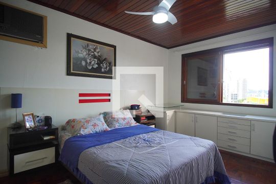 Suíte de casa à venda com 3 quartos, 200m² em Primavera, Novo Hamburgo