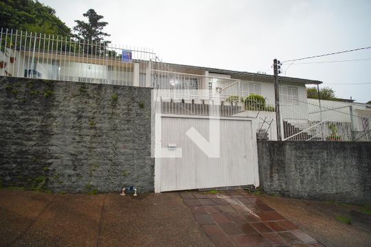 Fachada da Casa de casa à venda com 3 quartos, 200m² em Primavera, Novo Hamburgo